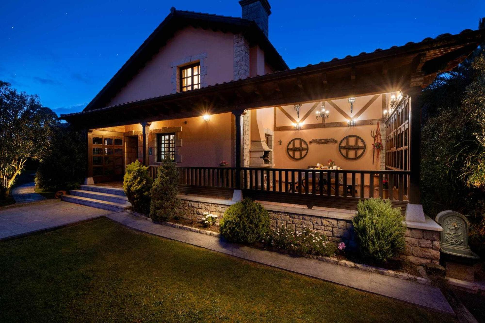 Casa En La Costa Con Wifi Jardin Y Barbacoa Vendégház Llanes Kültér fotó